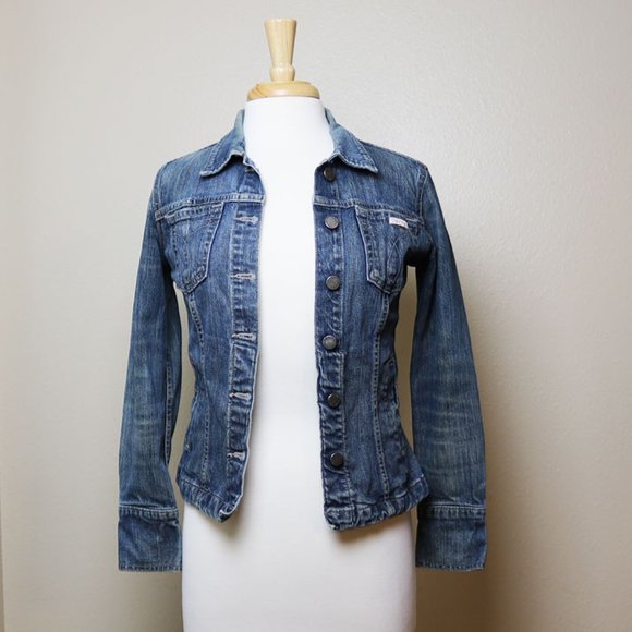 Calvin Klein Jackets & Blazers - Calvin Klein Ladies Fitted Denim Jacket